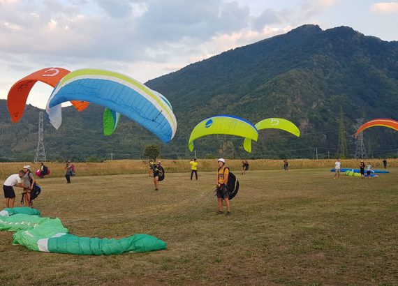 Tandem cu parapanta - Cursuri de zbor cu parapanta Alba iulia