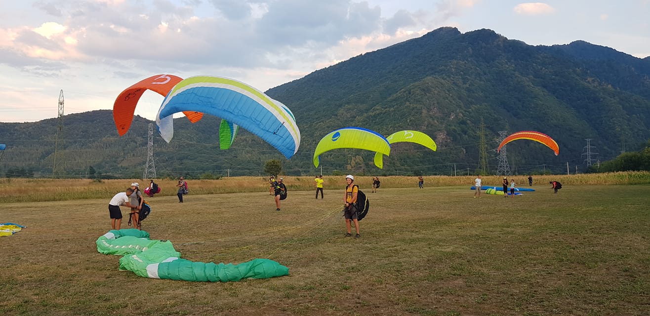 Tandem cu parapanta - Cursuri de zbor cu parapanta Alba iulia